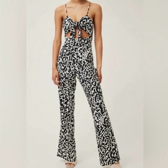 LITA by CIARA Pants - REVOLVE BRAND, LITA by CIARA TIE FRONT JUMPSUIT IN KING CHEETAH PRINT. NEW.